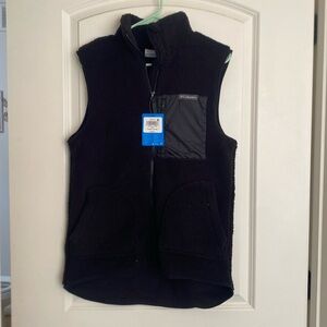 Columbia vest